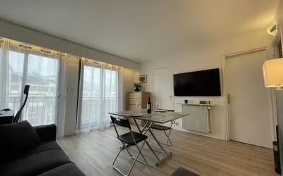 Paris 17E (75017)
