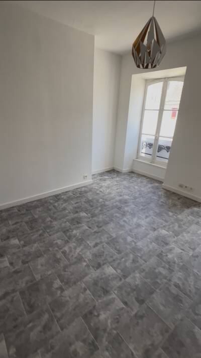Location appartement studio Villeneuve-sur-Yonne (89500)