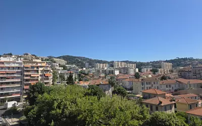 Nice (06000)