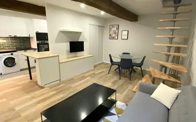 Nantes (44000)
