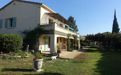 Pernes-Les-Fontaines