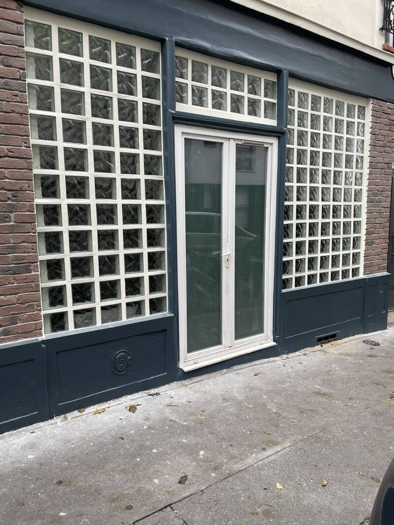 Bureaux, local professionnel Paris 20E - 51 m² - 1.290 €