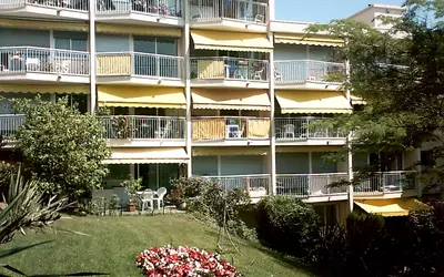 Cannes (06150)