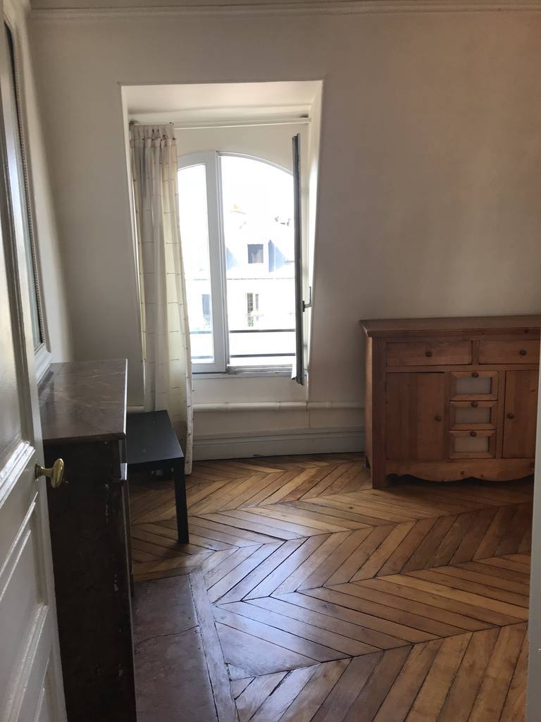 Paris 11E