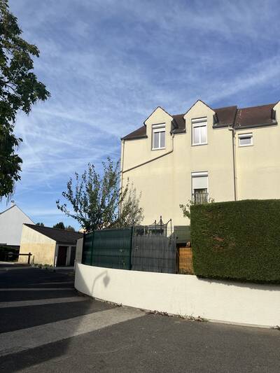 Vente appartement 3 pièces Marolles-en-Brie (94440)