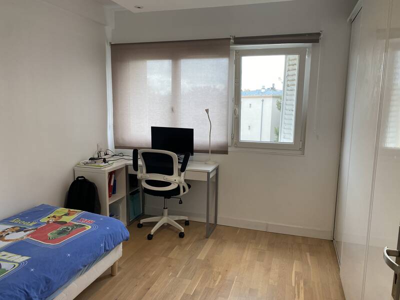 Issy-Les-Moulineaux (92130)