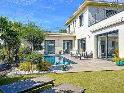 Vente maison 5 pièces Fréjus (83)