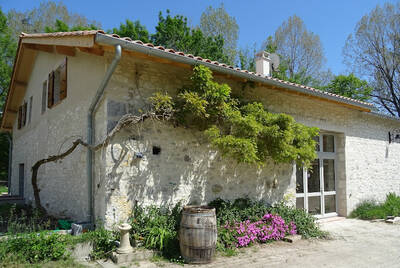 Location maison 4 pièces Saint-Capraise-d'Eymet (24500)