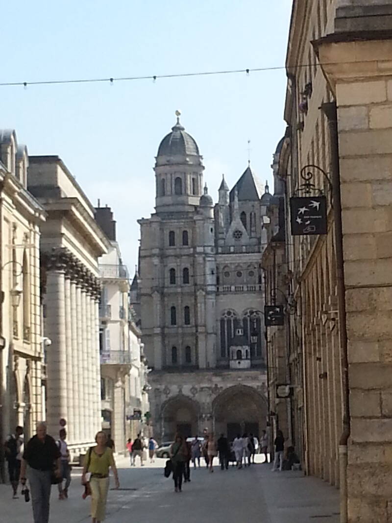 Dijon (21000)