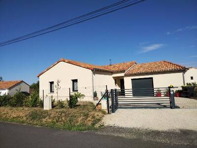 Vente maison 4 pièces Savigné (86400)