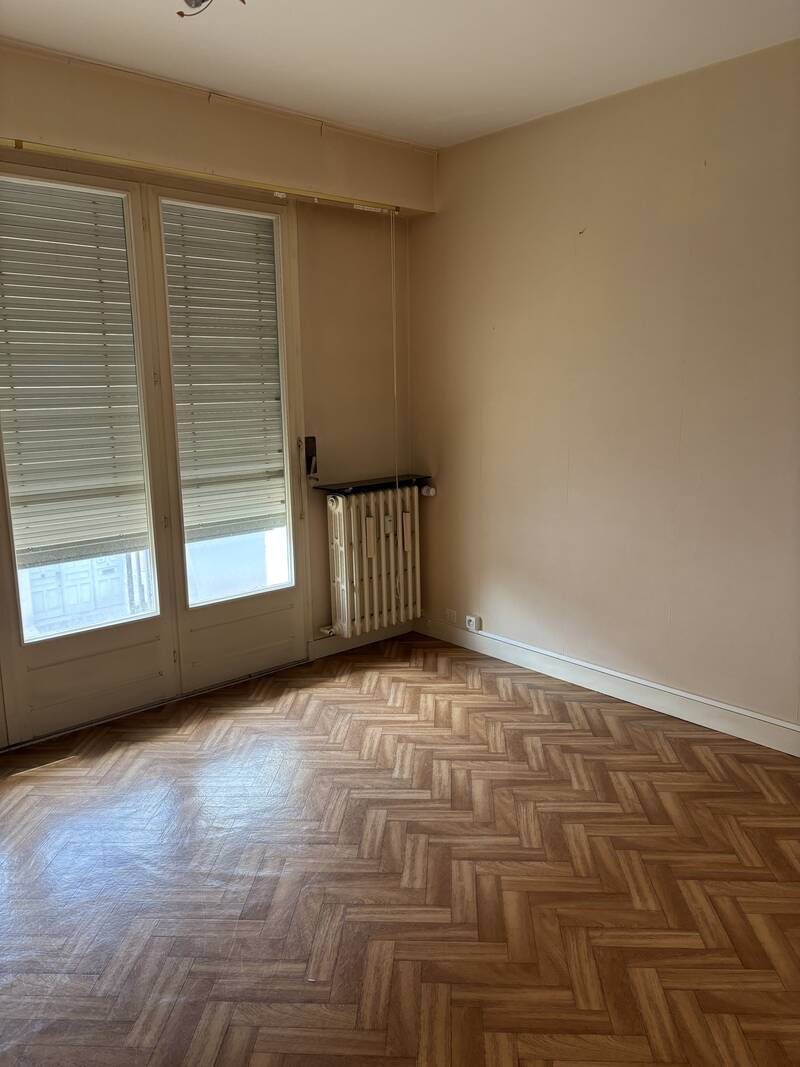 Angers (49000)