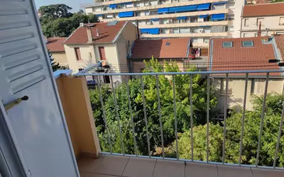 Valence (26000)