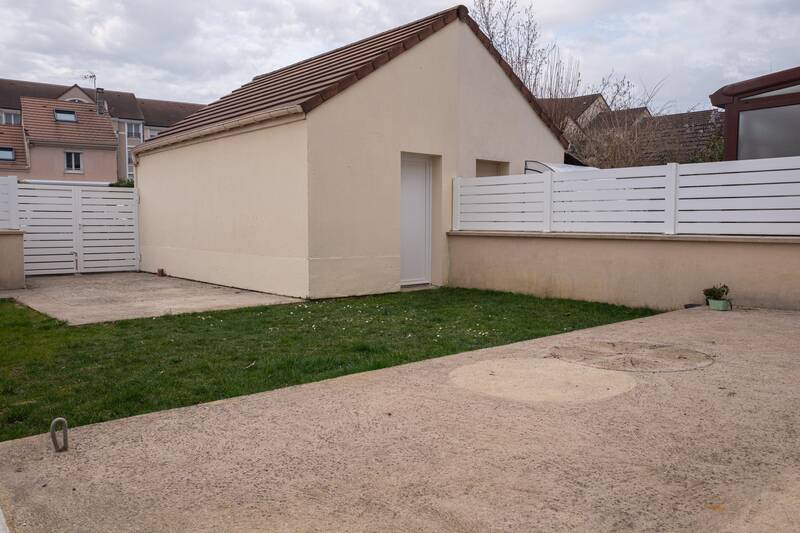 Mandres-Les-Roses (94520)