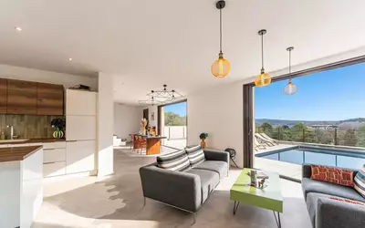Rognes - Villa D’architecte Avec Vue Panoramique Et Piscine Suspendue