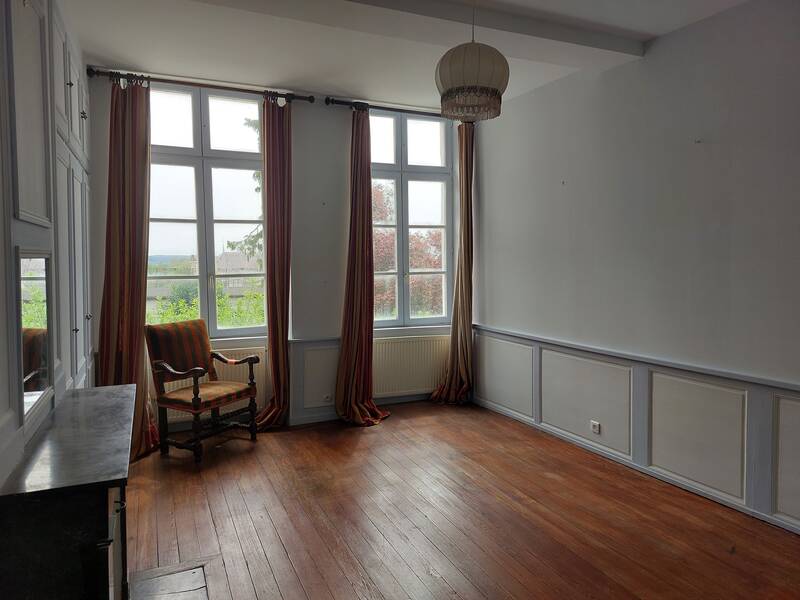 Laon (02000)