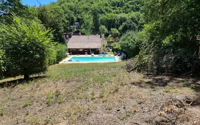 Allas-Les-Mines (24220)