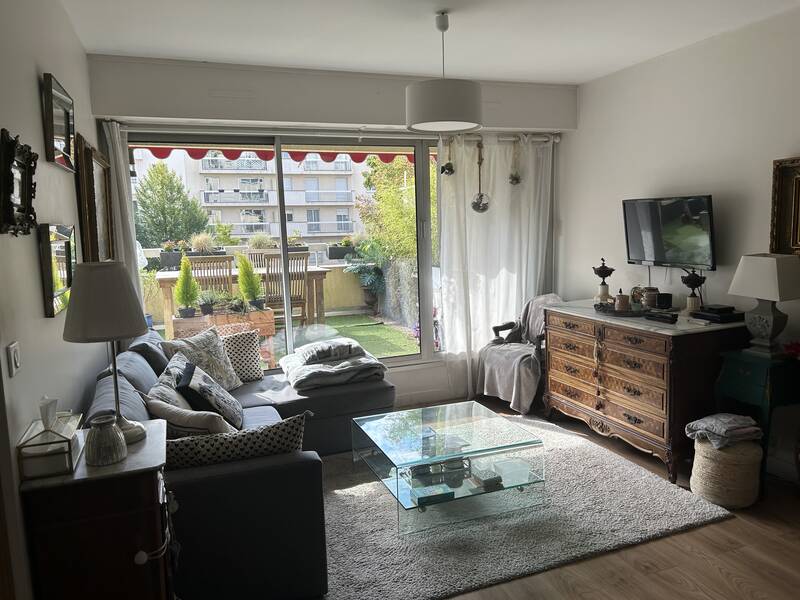 Issy-Les-Moulineaux (92130)