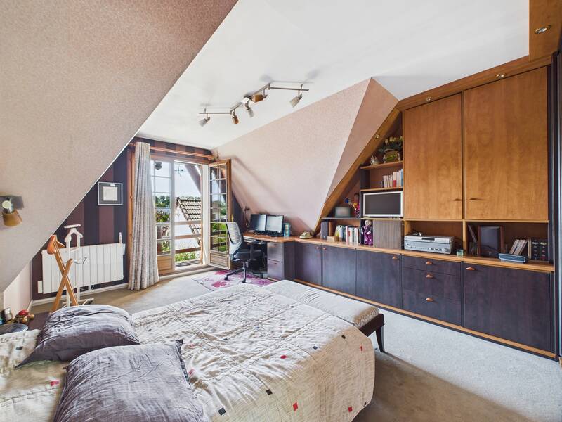 Chelles (77500)