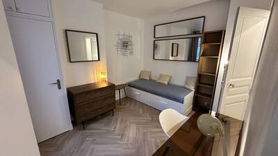 Location appartement studio Paris 18e
