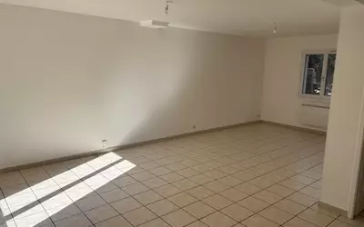 Colombier-Saugnieu (69)