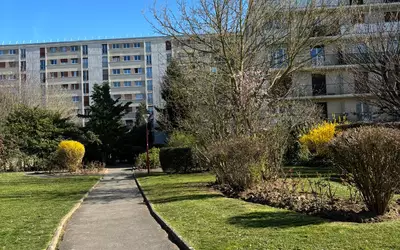 Fresnes (94260)