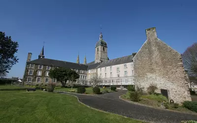 Saint-James, Centre Ville