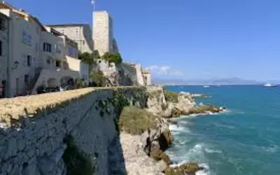 Antibes (06600)