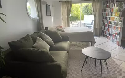 Maison 6 pièces 180 m² · à Ceyreste · 180 m² · 923 000 €