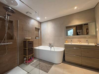 Vente maison 5 pièces Saint-Raphaël (83)