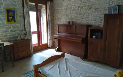 Sainte-Soline (79120)