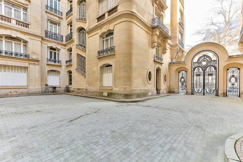 Paris 17E (75017)