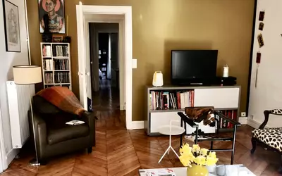 Appartement 4 pièces 74 m² · à Paris 18e · 74 m² · 610 000 €