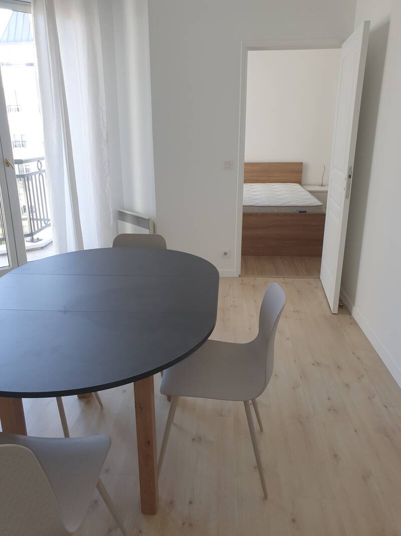 Issy-Les-Moulineaux (92130)