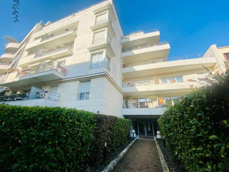 Suresnes (92150)