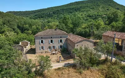 Bruniquel (82800)