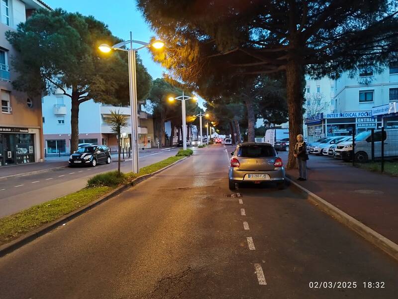 Fréjus (83600)