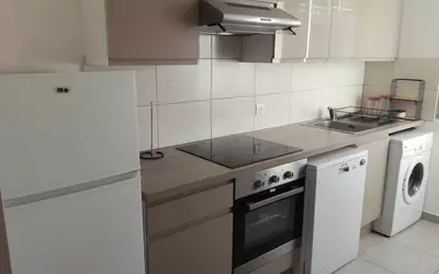 Puteaux (92800)