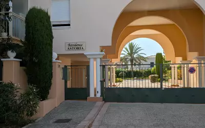 Sanary-Sur-Mer (83110)