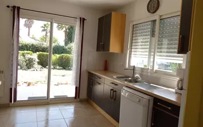 Arès (33740)