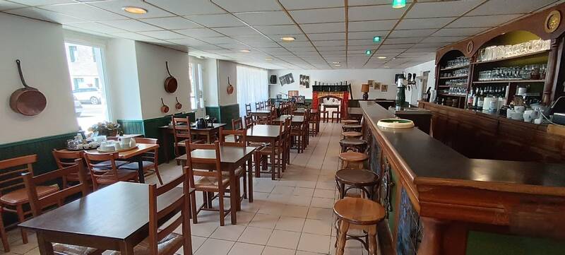 Restaurant–Bar+Résidentiel La Chèze (22210)