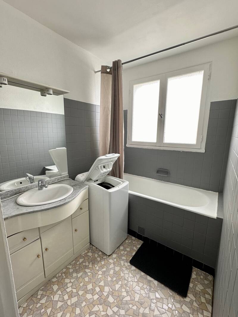 Angers (49000)