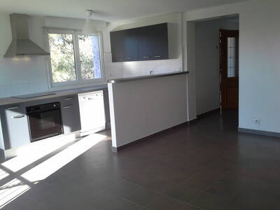 Location appartement 3 pièces Saint-André-de-la-Roche (06730)