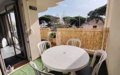 Fréjus (83600)