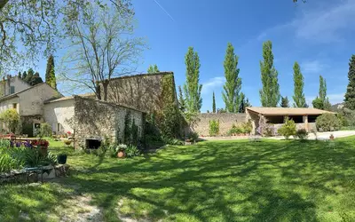 Eygalières - 6 Km
