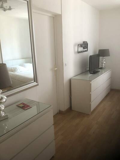 Location appartement studio Neuilly-sur-Seine (92200)