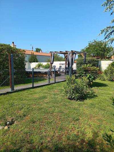 Vente maison 8 pièces Sainte-Foy (85150)