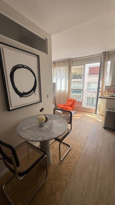 Location appartement 2 pièces Paris 18e