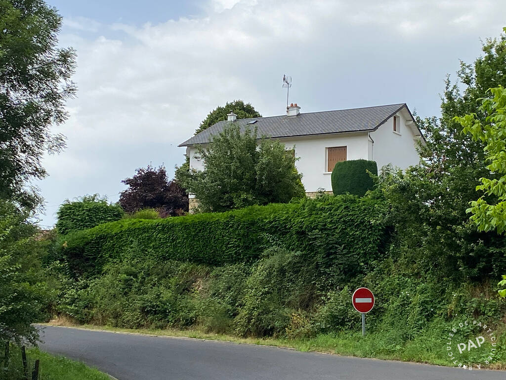 Vente maison 118 m² BourgLastic (63760) 118 m² 150.000