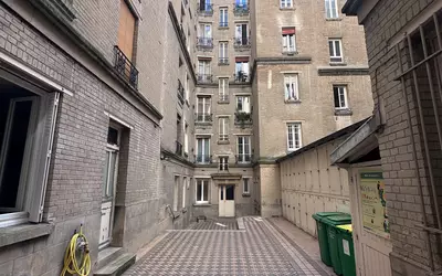 Paris 20E
