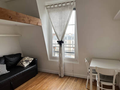 Location appartement 2 pièces Paris 18e